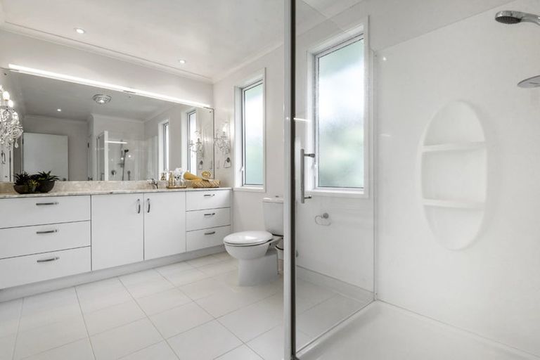 Photo of property in 47 English Oak Drive, Schnapper Rock, Auckland, 0632