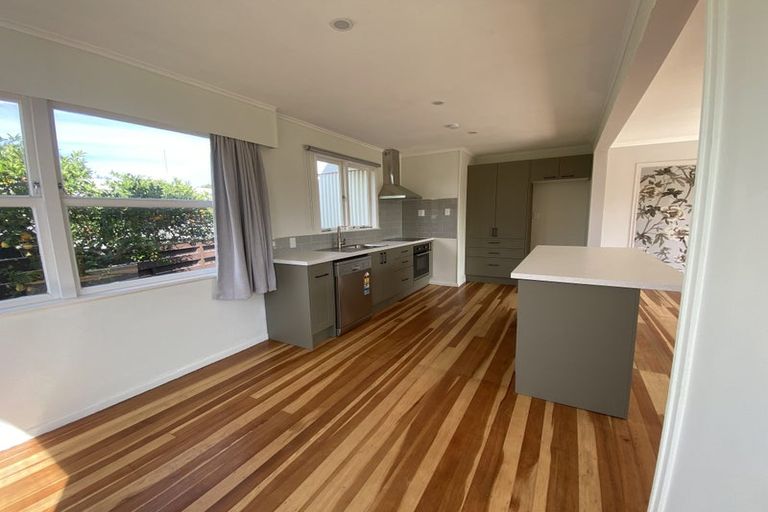 Photo of property in 66 English Street, St Andrews, Hamilton, 3200