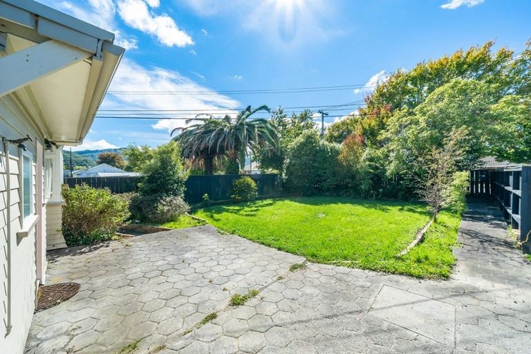Photo of property in 6 Bristol Street, Trentham, Upper Hutt, 5018