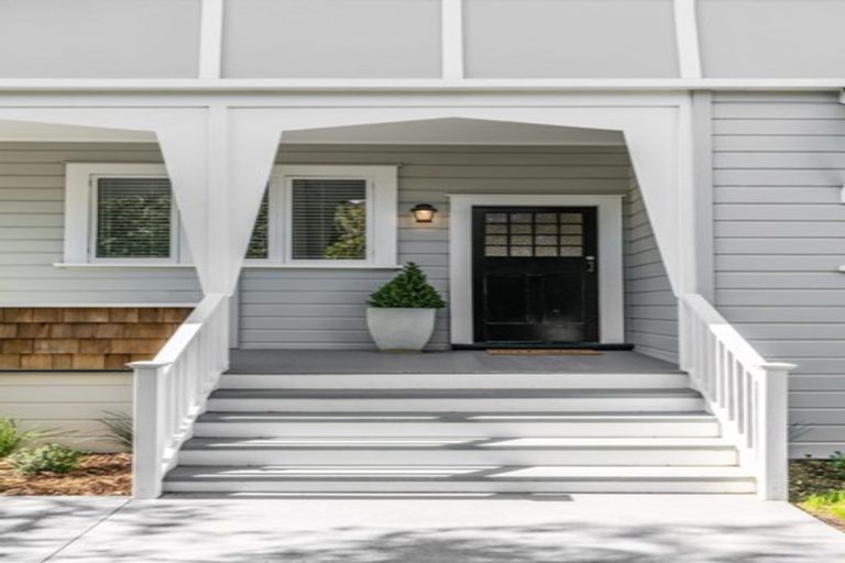 Photo of property in 39 Allenby Avenue, Devonport, Auckland, 0624