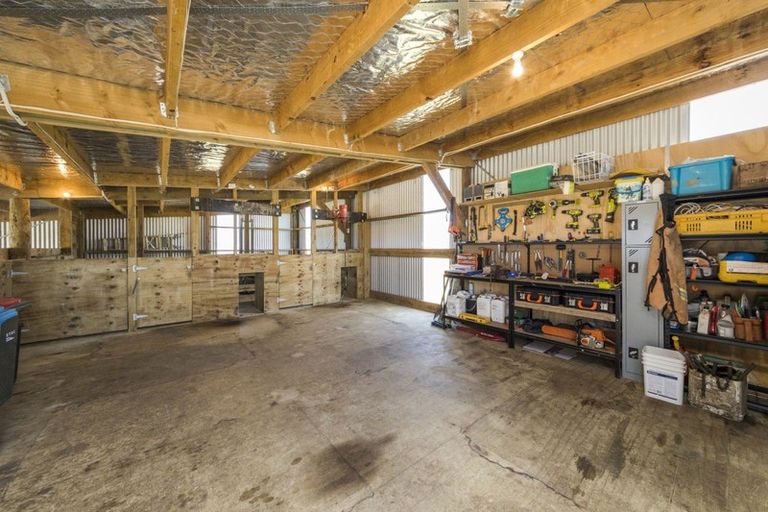 Photo of property in 216 Zigzag Road, Pohangina, Feilding, 4775