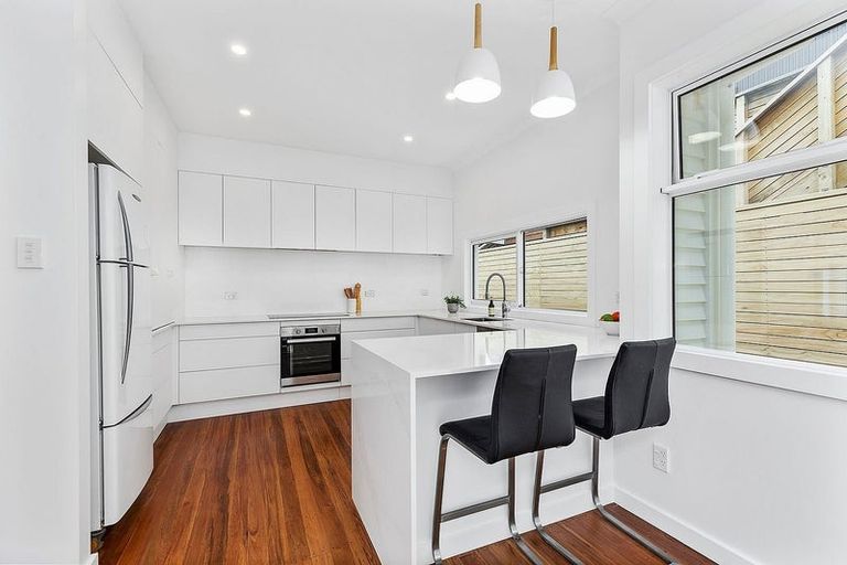 Photo of property in 96 Homebush Road, Khandallah, Wellington, 6035