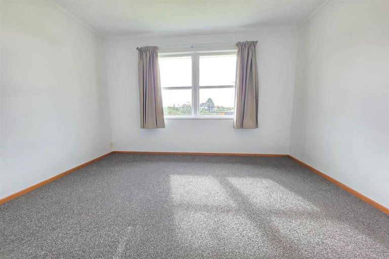 Photo of property in 12 Aronui Terrace, Kelston, Auckland, 0602