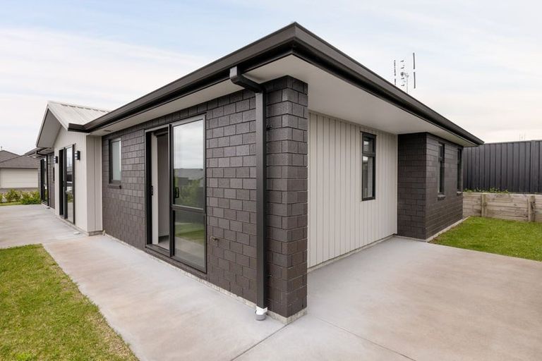 Photo of property in 99 Sentinel Avenue, Omokoroa, 3114