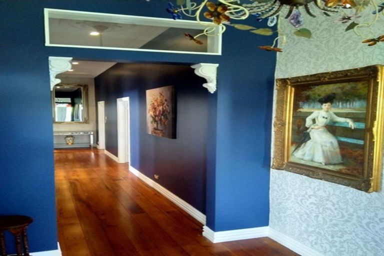 Photo of property in 32a Esther Street, Martinborough, 5711