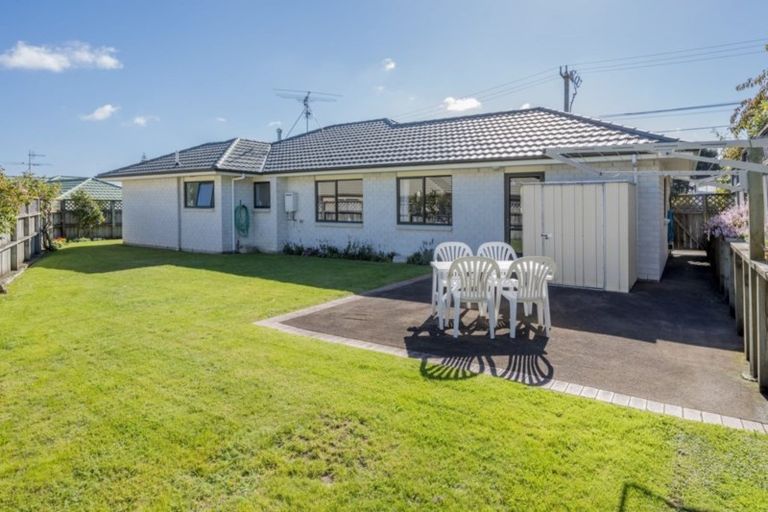 Photo of property in 20a Hira Street, Waikanae, 5036