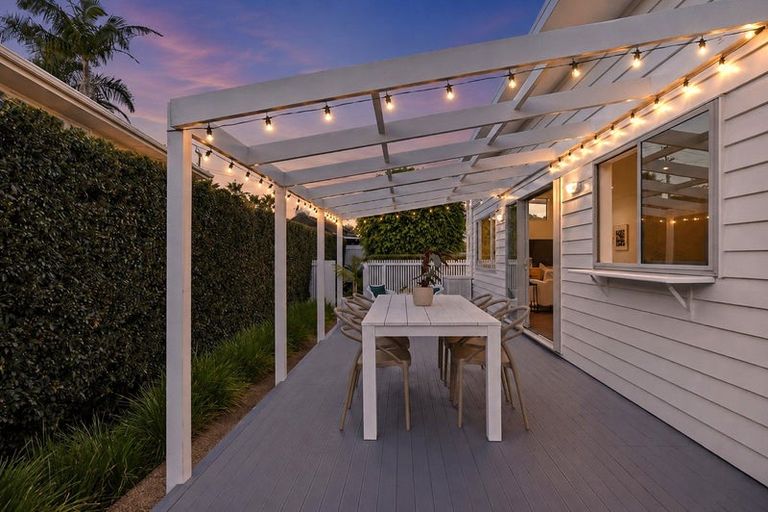 Photo of property in 106a Moa Road, Point Chevalier, Auckland, 1022