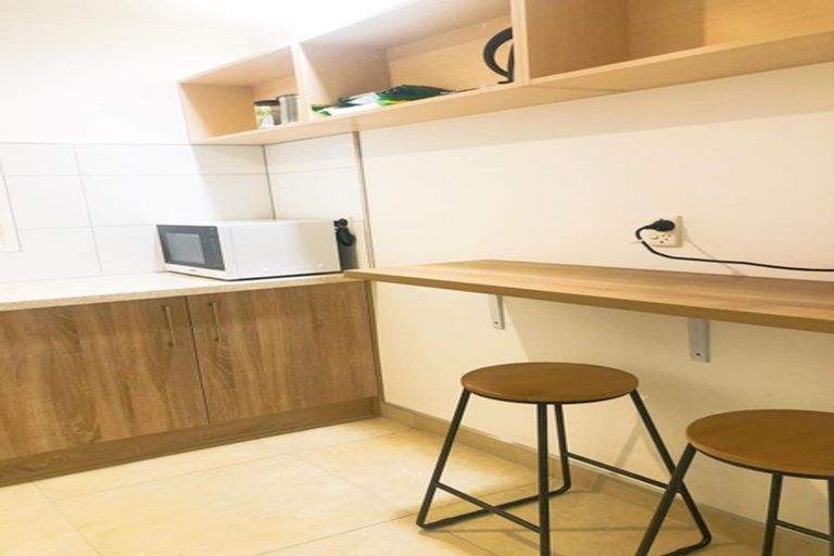 Photo of property in 50 Lewisham Street, Highland Park, Auckland, 2010