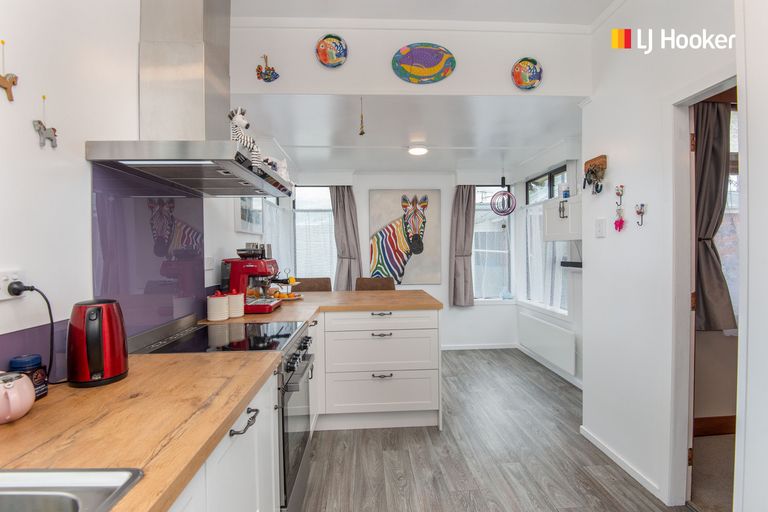 Photo of property in 16 Argyle Street, Mosgiel, 9024