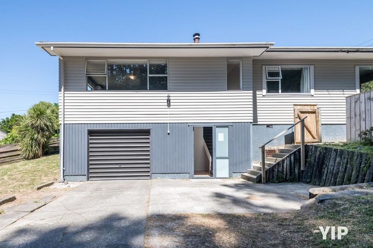 Photo of property in 71 Ironside Road, Johnsonville, Wellington, 6037