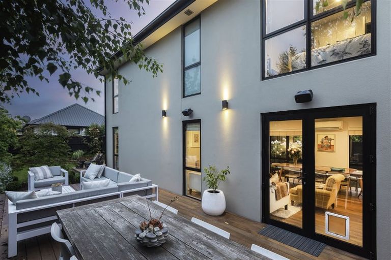 Photo of property in 28 Hawthorne Street, Strowan, Christchurch, 8052