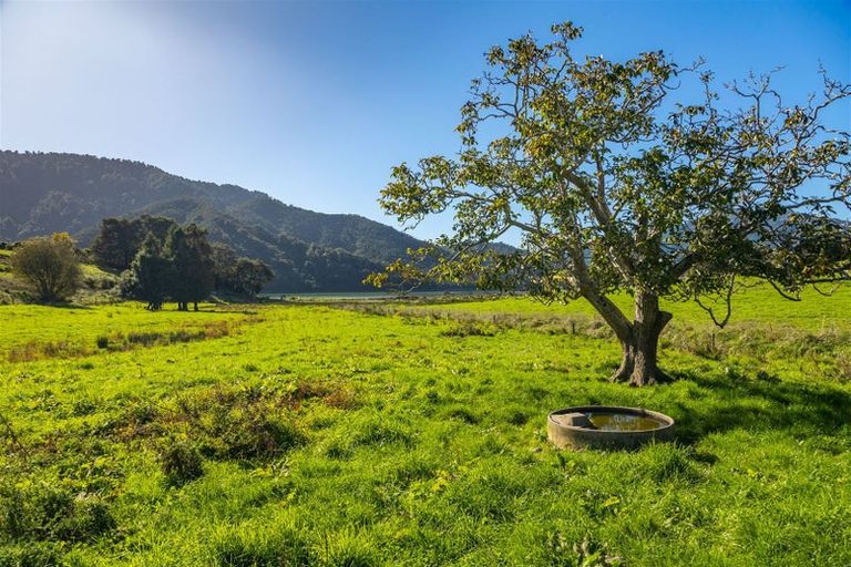 Photo of property in Queen Charlotte Drive, Linkwater, 7281