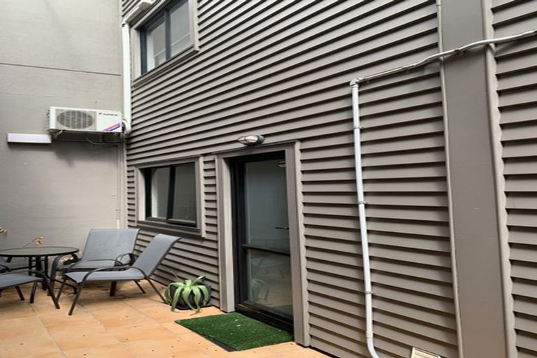 Photo of property in 329a Onehunga Mall, Onehunga, Auckland, 1061