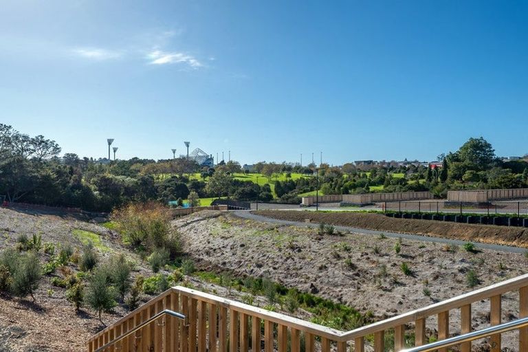 Photo of property in 3/7 Parapara Place, Albany, 0632