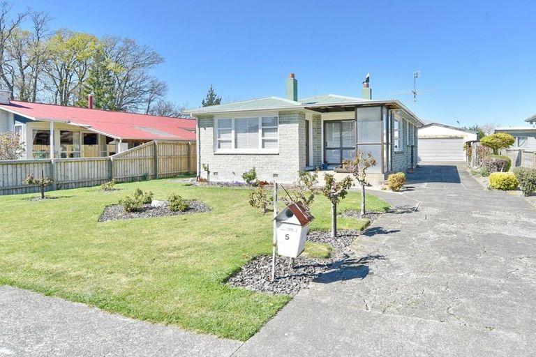 Photo of property in 5 Torlesse Street, Rangiora, 7400