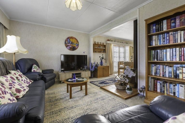 Photo of property in 120 Browne Street, Waitara, 4320