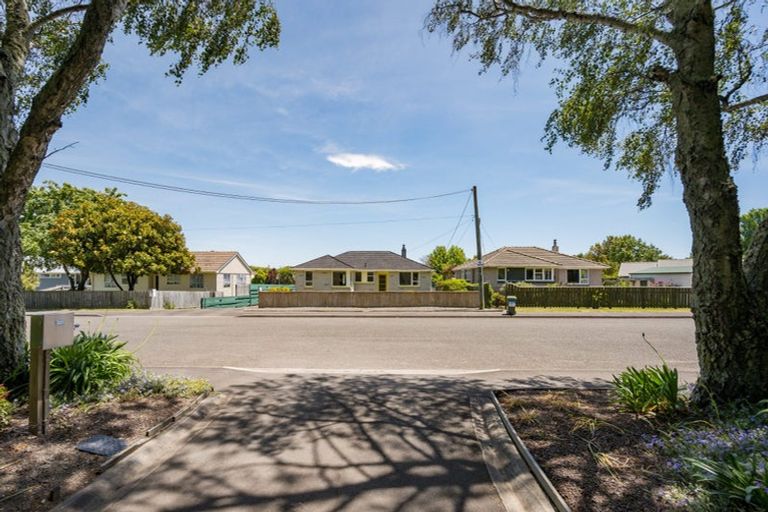 Photo of property in 244 Seaview Road, Stoke, Nelson, 7011