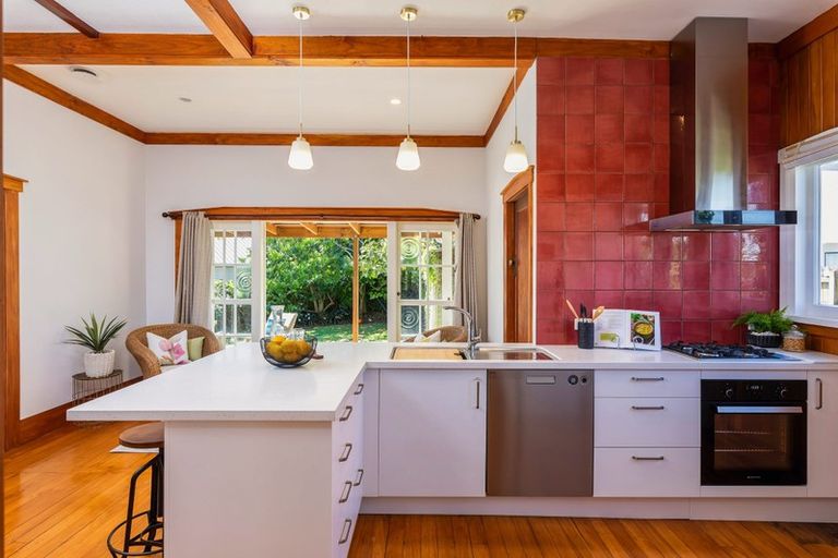 Photo of property in 180 Carrington Road, Mount Albert, Auckland, 1025