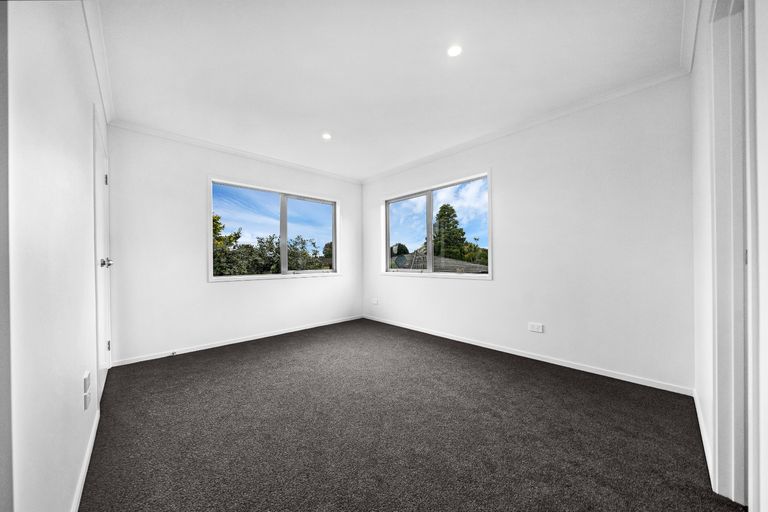 Photo of property in 5 Frank Evans Place, Henderson, Auckland, 0610