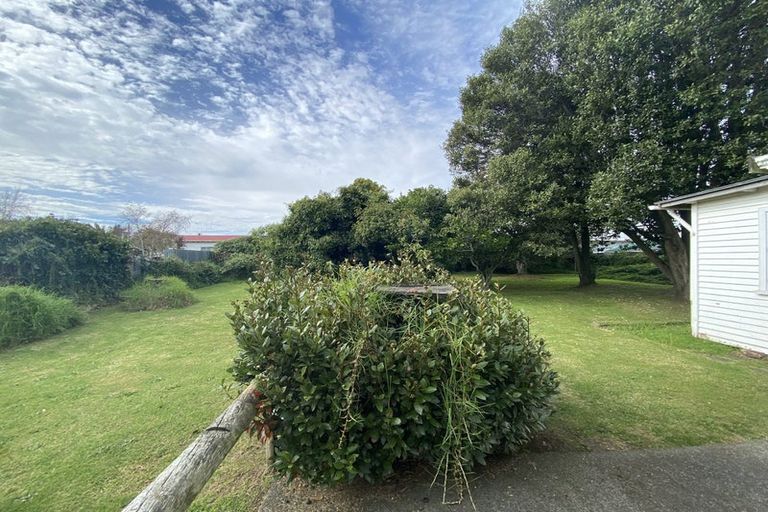 Photo of property in 6 Strange Street, Waitara, 4320