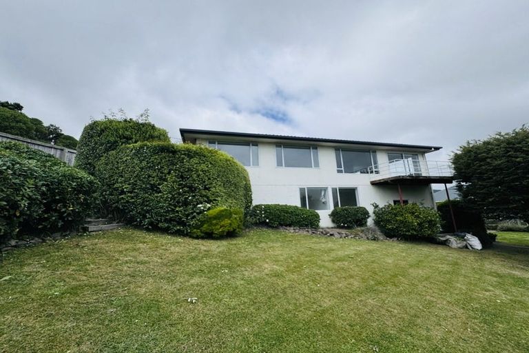 Photo of property in 118 Dyers Pass Road, Cashmere, Christchurch, 8022