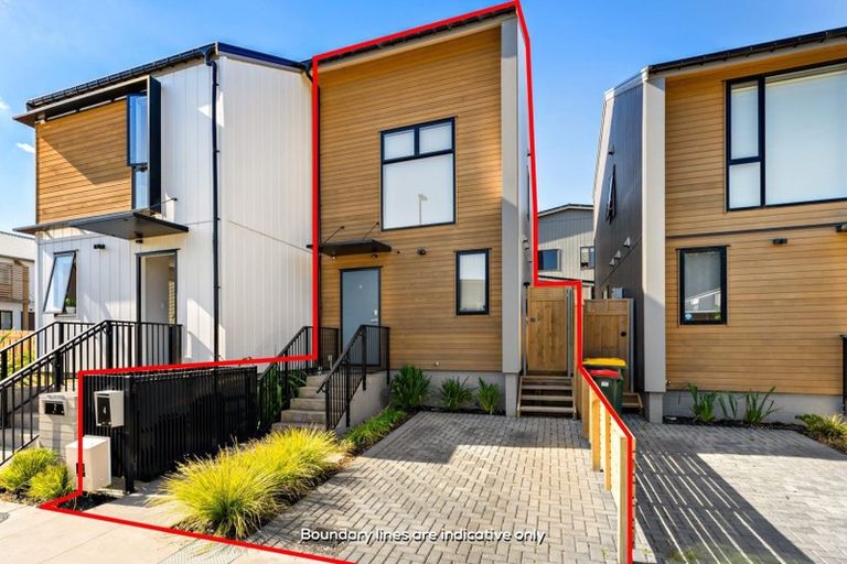 Photo of property in 4 Awamarino Way, Westgate, Auckland, 0614