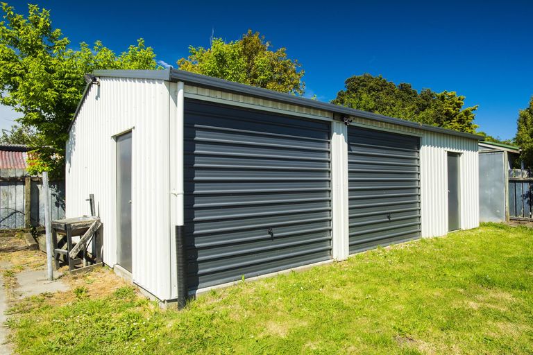 Photo of property in 17 De Lautour Road, Kaiti, Gisborne, 4010