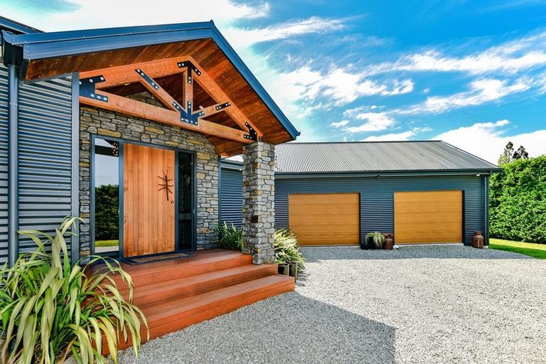 Photo of property in 36 Windsor Drive, Kirwee, Darfield, 7571