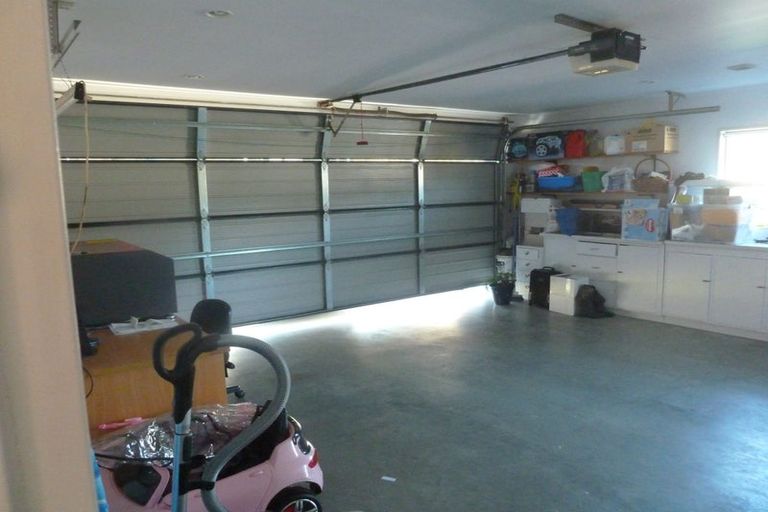 Photo of property in 8 Talbot Grove, Trentham, Upper Hutt, 5018