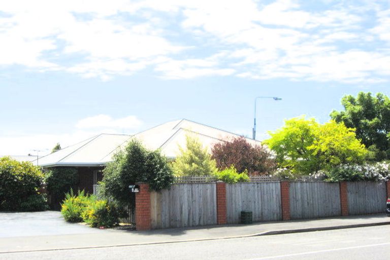 Photo of property in 135 Hawford Road, Opawa, Christchurch, 8023