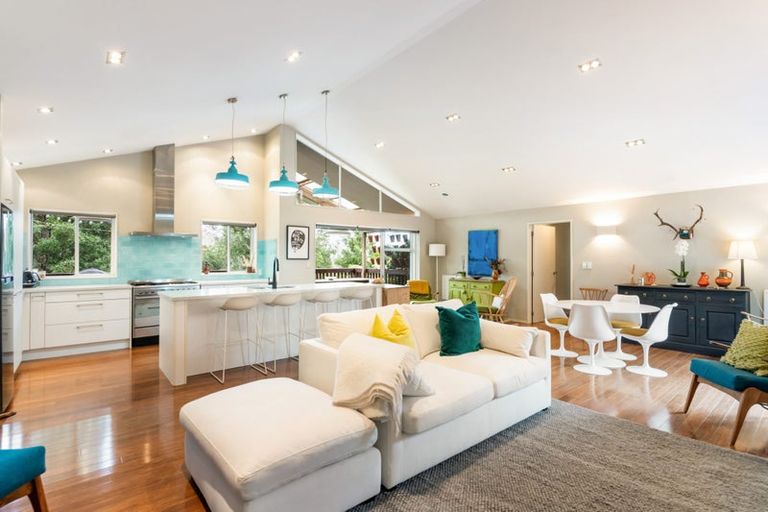 Photo of property in 18 Primrose Lane, Lucas Heights, Auckland, 0632