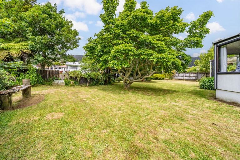Photo of property in 1/420 Stokes Valley, Stokes Valley, Lower Hutt, 5019