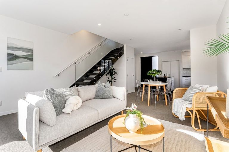 Photo of property in 7/20 Trent Street, Island Bay, Wellington, 6023