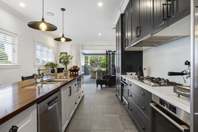 Photo of property in 31 Ingleton Terrace, Fairfield, Hamilton, 3214