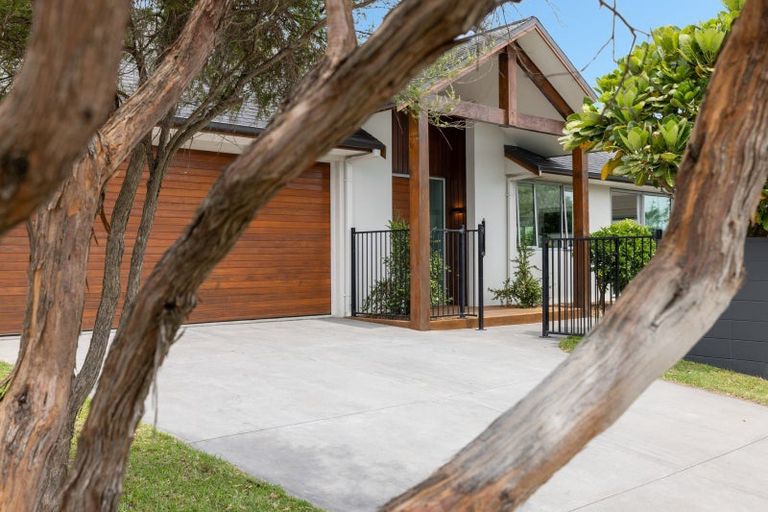 Photo of property in 10 Palazzo Drive, Papamoa Beach, Papamoa, 3118