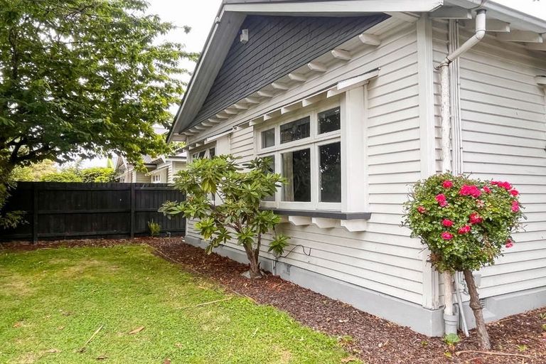 Photo of property in 19 North Parade, Richmond, Christchurch, 8013