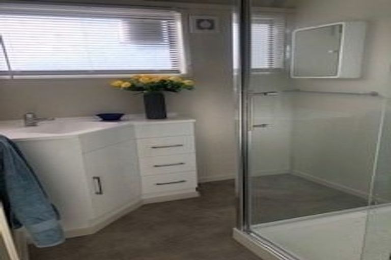 Photo of property in 1/506 Devonport Road, Tauranga South, Tauranga, 3112