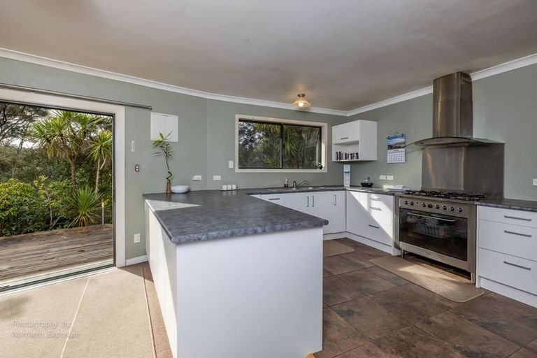 Photo of property in 99 Yorke Road, Haruru, 0204