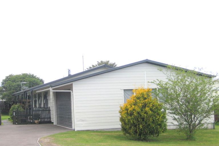 Photo of property in 10 Susan Street, Pukehangi, Rotorua, 3015