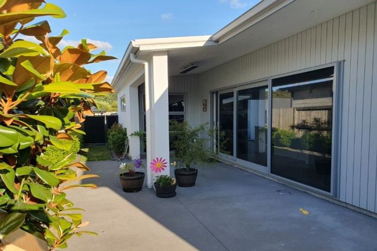Photo of property in 34 Awataha Crescent, Pyes Pa, Tauranga, 3110