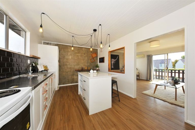 Photo of property in 4/25 Vienna Street, Waltham, Christchurch, 8023