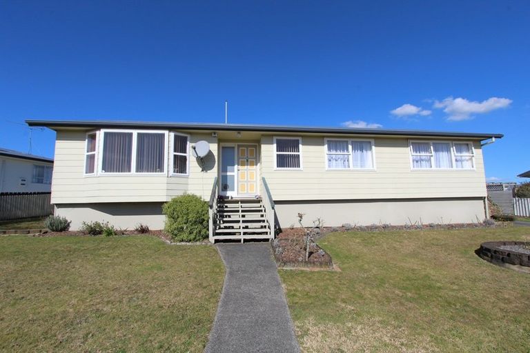 Photo of property in 8 Wairoa Place, Tokoroa, 3420