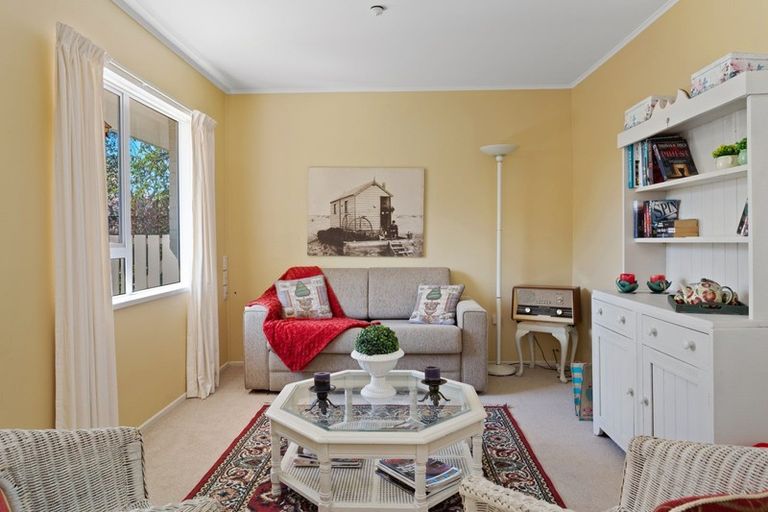 Photo of property in 127 West Belt, Rangiora, 7400