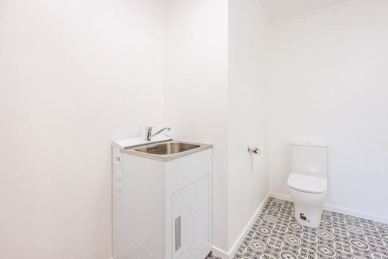 Photo of property in 2/17 Ranfurly Street, Tamatea, Napier, 4112