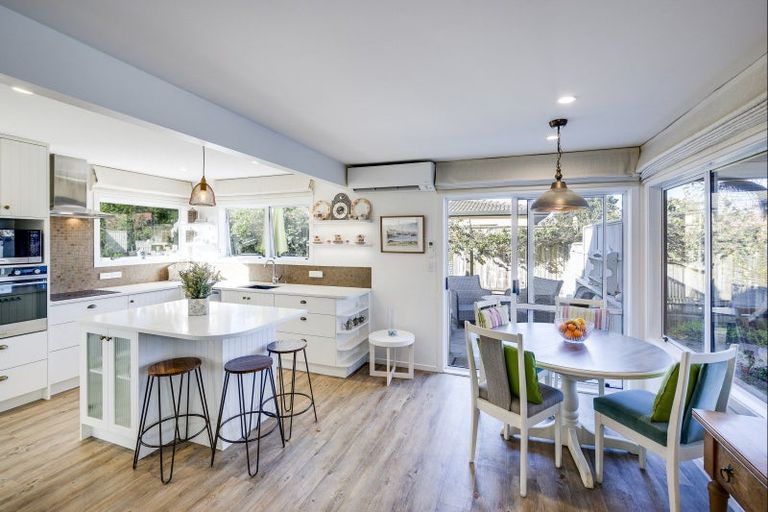 Photo of property in 3/30 Meeanee Quay, Westshore, Napier, 4110