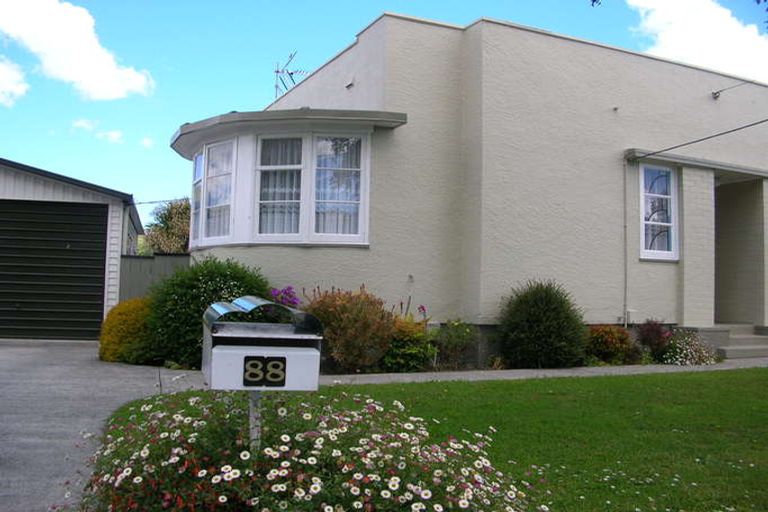 Photo of property in 88 Trafalgar Street, Waterloo, Lower Hutt, 5011