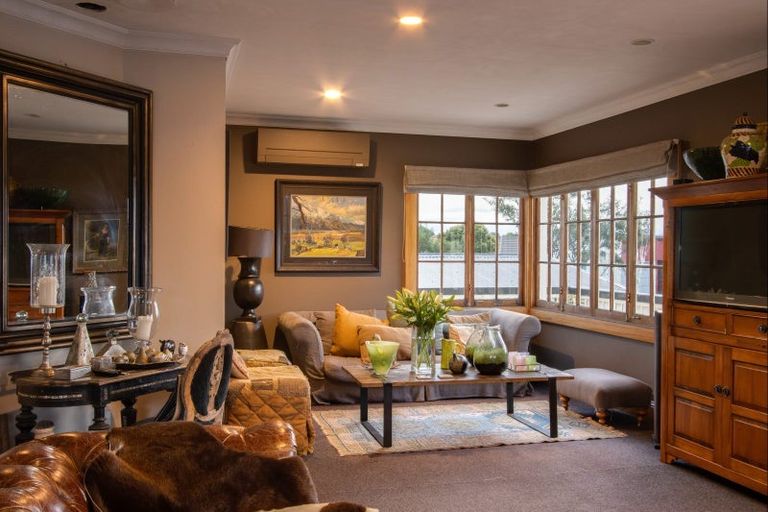 Photo of property in 12 Farndon Road, Clive, 4102