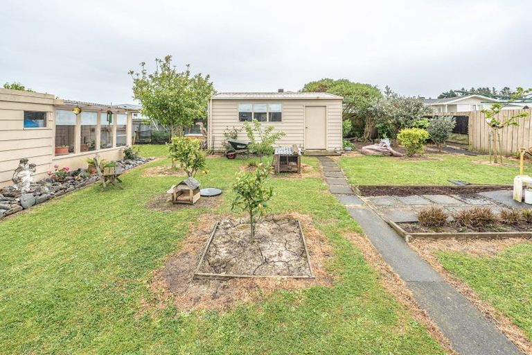 Photo of property in 14 Fergusson Street, Marton, 4710