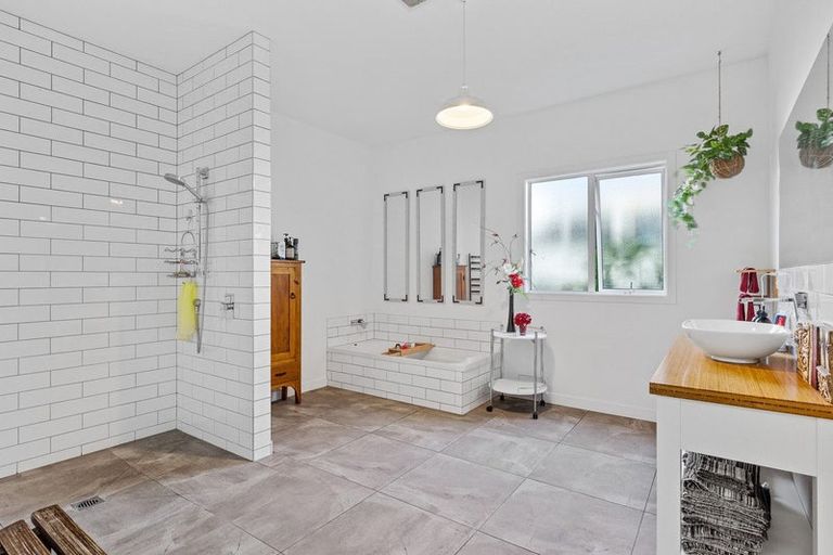 Photo of property in 33 Rexwood Street, Carterton, 5713