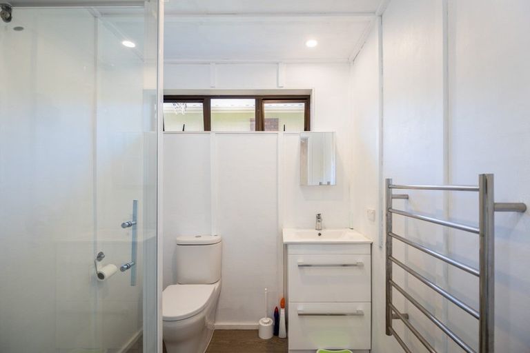 Photo of property in 288e Mangorei Road, Merrilands, New Plymouth, 4312